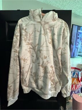 Men's Crewneck Sweatshirt - Cream Camouflage Print